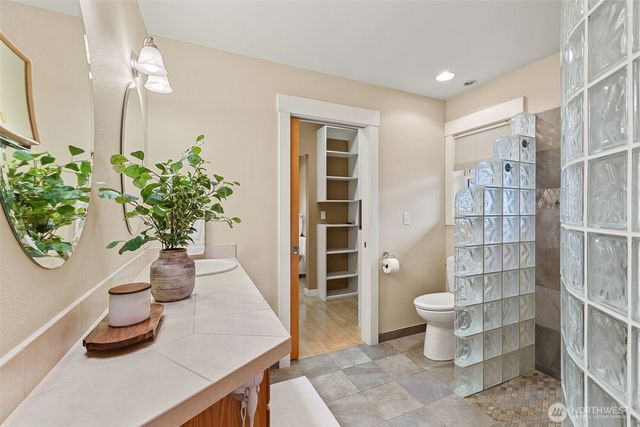 2815 Moorelands Drive NW, Gig Harbor, WA 98335