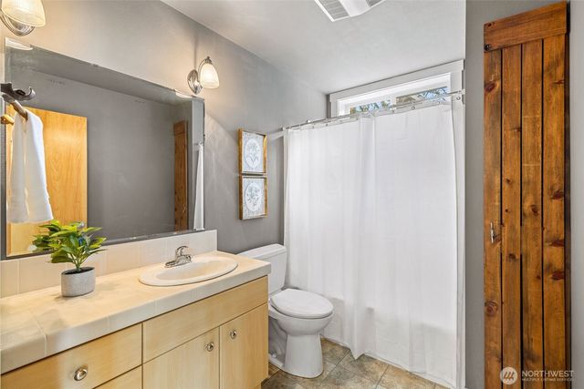 2815 Moorelands Drive NW, Gig Harbor, WA 98335