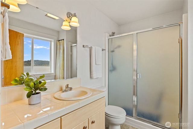 2815 Moorelands Drive NW, Gig Harbor, WA 98335