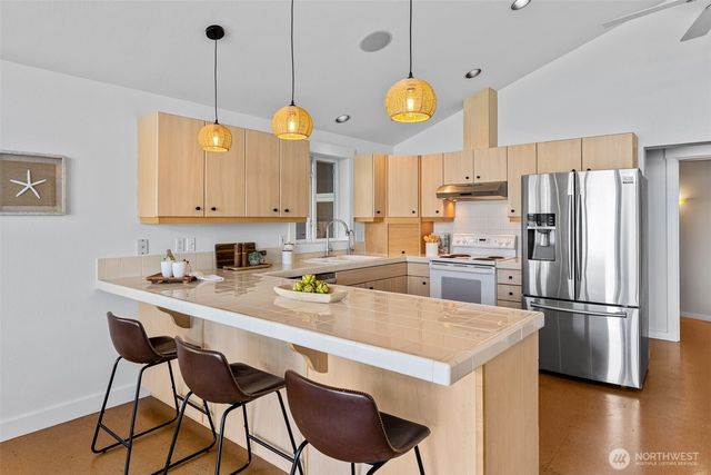 2815 Moorelands Drive NW, Gig Harbor, WA 98335