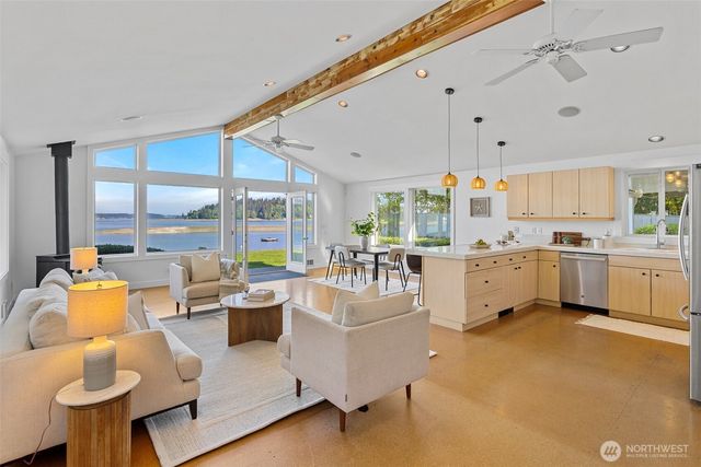 2815 Moorelands Drive NW, Gig Harbor, WA 98335