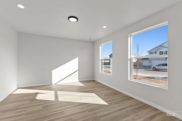 13708 Judson St, Caldwell, ID 83607