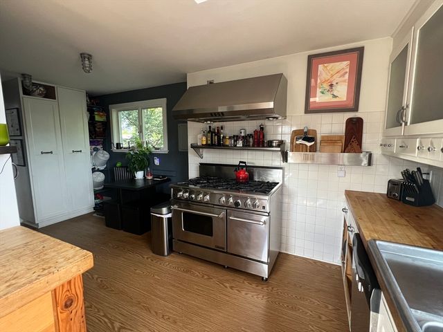 15 Orchard Street 15, Newton, MA 02458