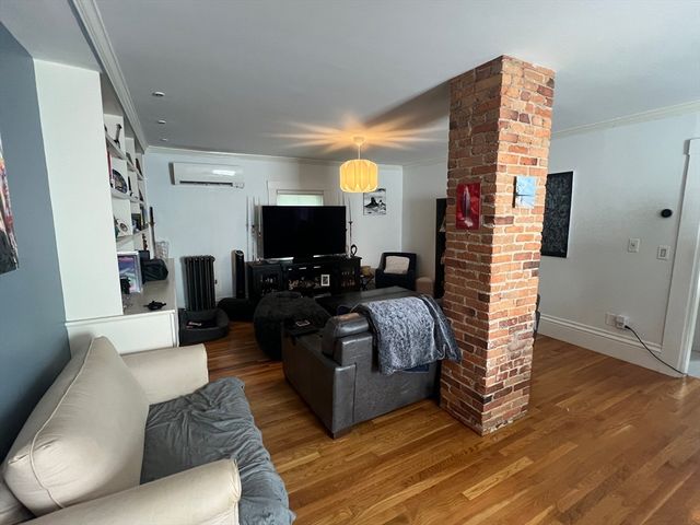 15 Orchard Street 15, Newton, MA 02458