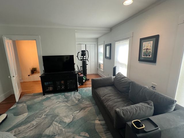 15 Orchard Street 15, Newton, MA 02458