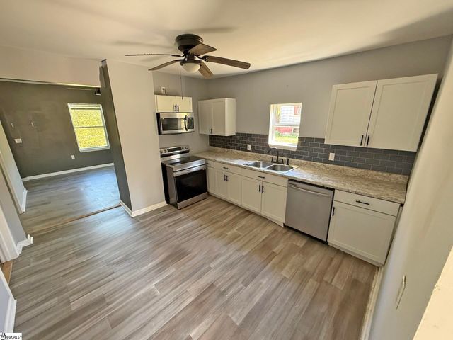 236 Blakelyville Road, Clinton, SC 29325