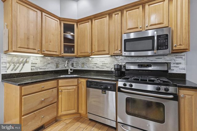 411 S WOLFE ST, Baltimore, MD 21231