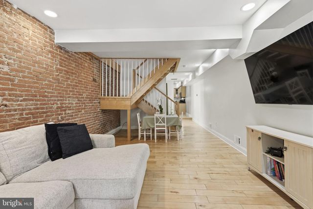 411 S WOLFE ST, Baltimore, MD 21231