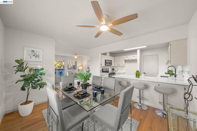 957 Cheryl Ann Cir 15, Hayward, CA 94544