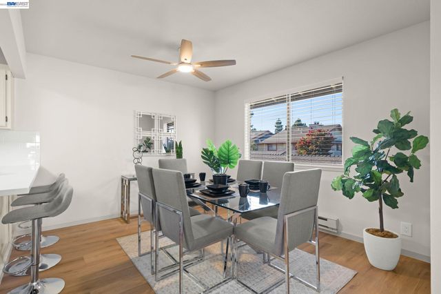 957 Cheryl Ann Cir 15, Hayward, CA 94544