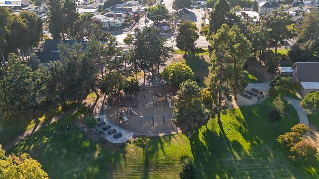 957 Cheryl Ann Cir 15, Hayward, CA 94544