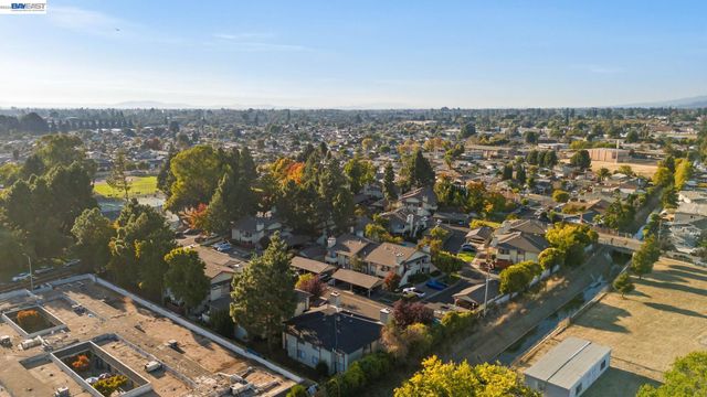 957 Cheryl Ann Cir 15, Hayward, CA 94544
