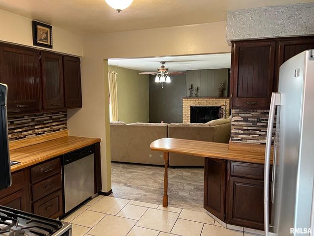 108 ANDREA Court, Cleveland, IL 61241