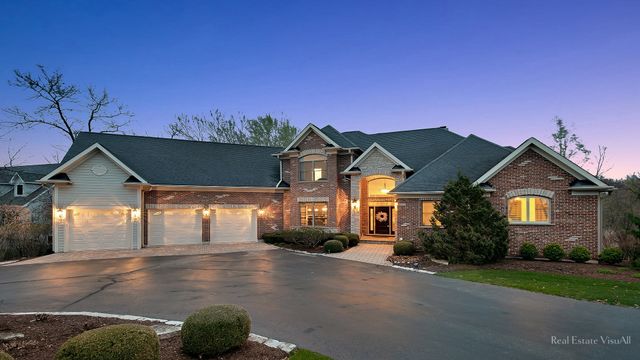 6919 Inverway Drive, Lakewood, IL 60014