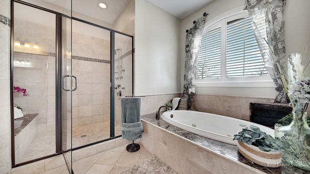6919 Inverway Drive, Lakewood, IL 60014