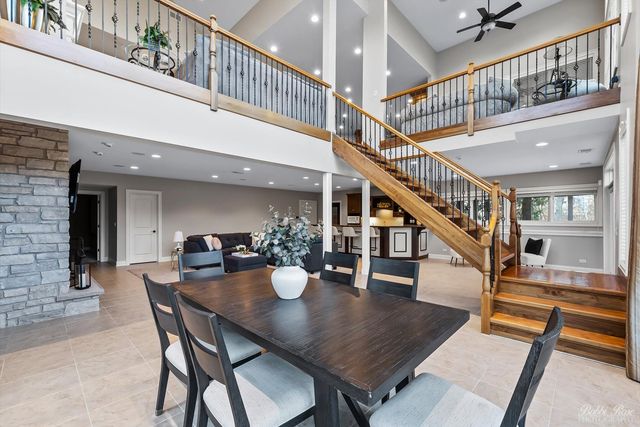 6919 Inverway Drive, Lakewood, IL 60014