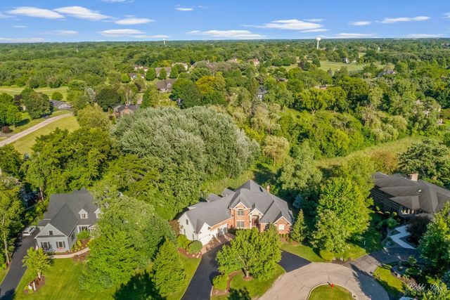 6919 Inverway Drive, Lakewood, IL 60014