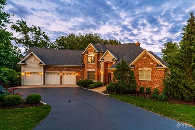 6919 Inverway Drive, Lakewood, IL 60014