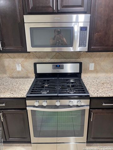 12815 SAND HOLLY, San Antonio, TX 78253