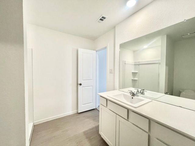 921 Lago Laceno Lane, Huffman, TX 77336