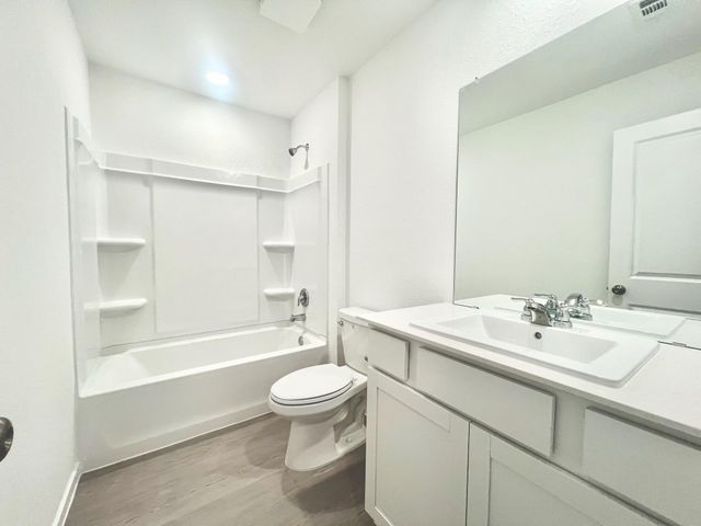 921 Lago Laceno Lane, Huffman, TX 77336