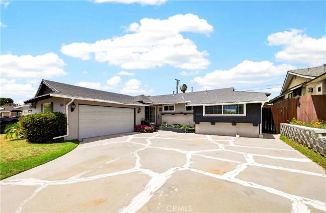 2571 Wilshire, La Habra, CA 90631