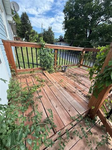 1402 Cherokee Street, Leavenworth, KS 66048