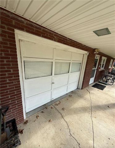 1402 Cherokee Street, Leavenworth, KS 66048