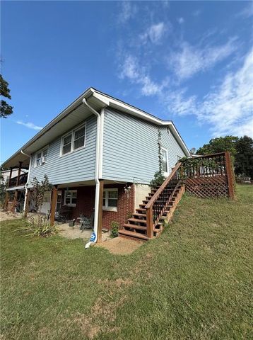 1402 Cherokee Street, Leavenworth, KS 66048