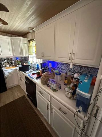 1402 Cherokee Street, Leavenworth, KS 66048