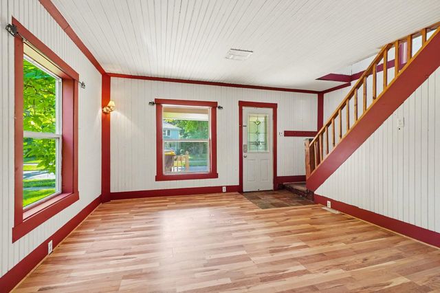 512 S Kinney Avenue, Mount Pleasant, MI 48858