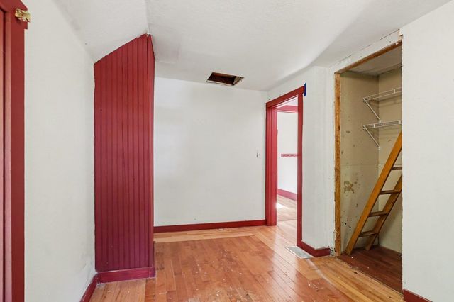 512 S Kinney Avenue, Mount Pleasant, MI 48858