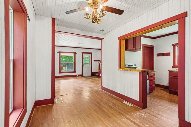 512 S Kinney Avenue, Mount Pleasant, MI 48858