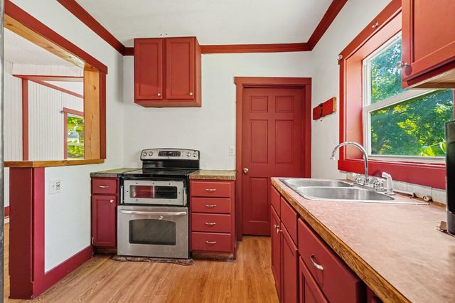 512 S Kinney Avenue, Mount Pleasant, MI 48858