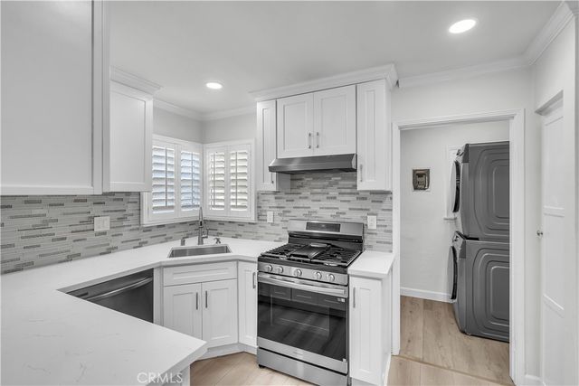 2101 E 63rd St, Long Beach, CA 90805