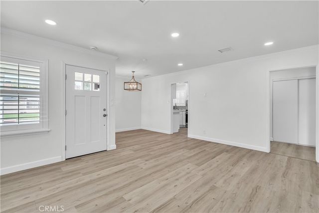 2101 E 63rd St, Long Beach, CA 90805