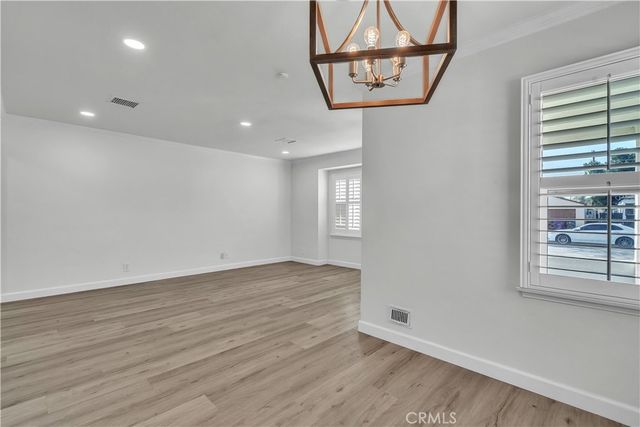 2101 E 63rd St, Long Beach, CA 90805