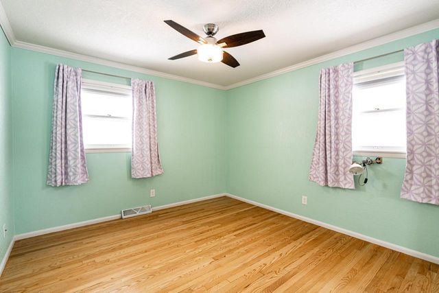 5975 W Green Brook DRIVE, Brown Deer, WI 53223