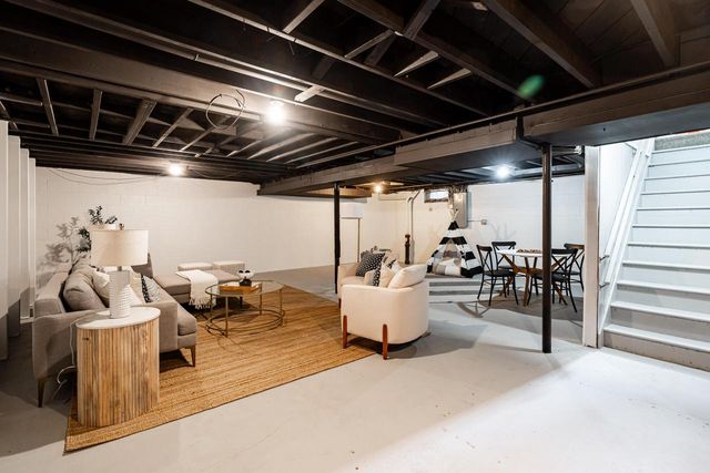 5975 W Green Brook DRIVE, Brown Deer, WI 53223