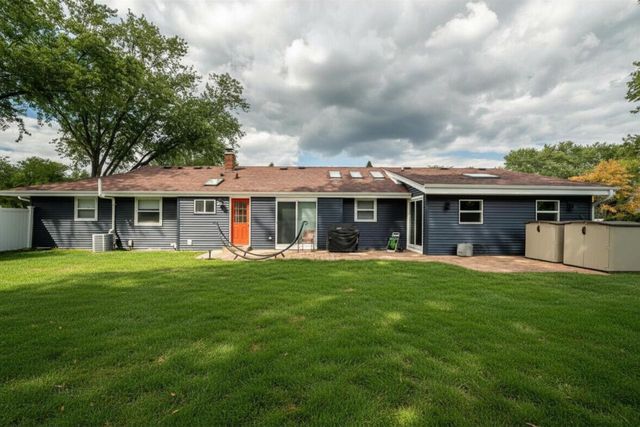 5975 W Green Brook DRIVE, Brown Deer, WI 53223