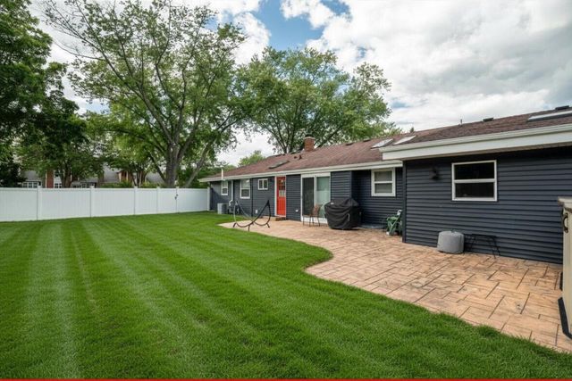 5975 W Green Brook DRIVE, Brown Deer, WI 53223