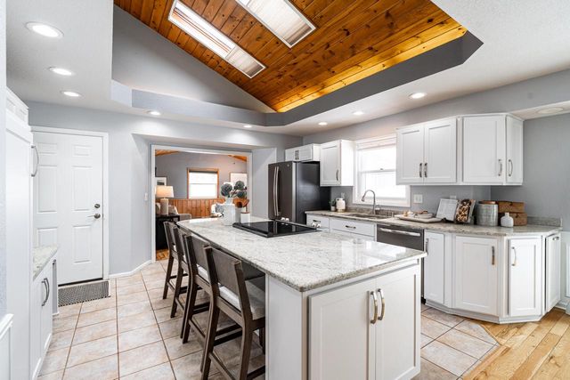 5975 W Green Brook DRIVE, Brown Deer, WI 53223