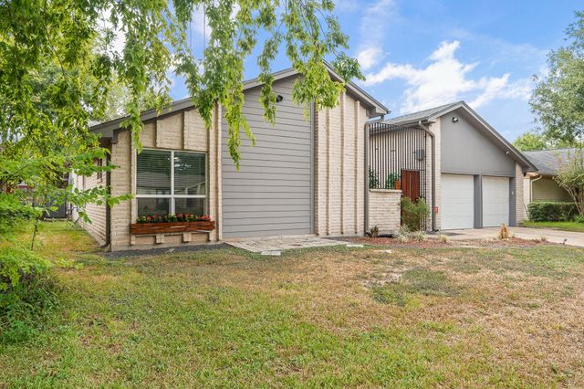 9411 Claridge Drive, Houston, TX 77031