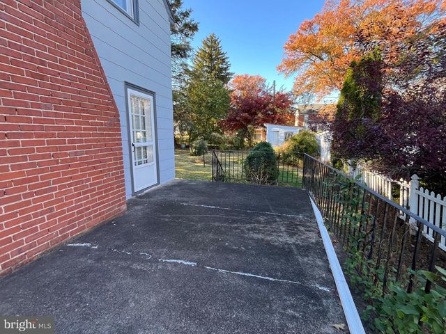 8012 HALSTEAD ST, Philadelphia, PA 19111