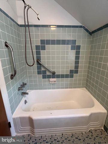 8012 HALSTEAD ST, Philadelphia, PA 19111