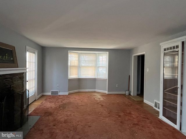 8012 HALSTEAD ST, Philadelphia, PA 19111