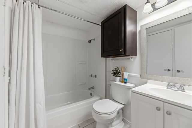 2301 Balsam Drive M209, Arlington, TX 76006