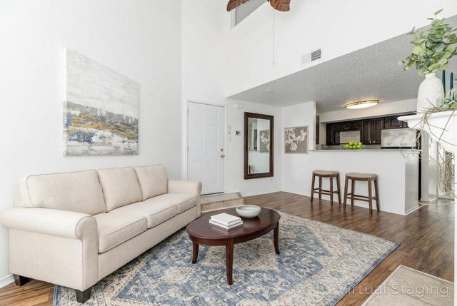 2301 Balsam Drive M209, Arlington, TX 76006