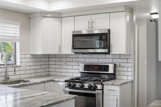 39259 N Blom Drive, Harrison Township, MI 48045