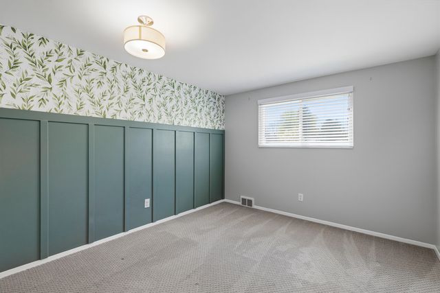 39259 N Blom Drive, Harrison Township, MI 48045